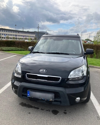 Kia Soul cena 21500 przebieg: 248000, rok produkcji 2011 z Dzierżoniów małe 92